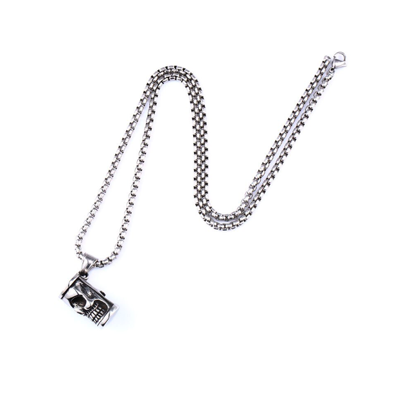 collier-tete-de-mort-acier